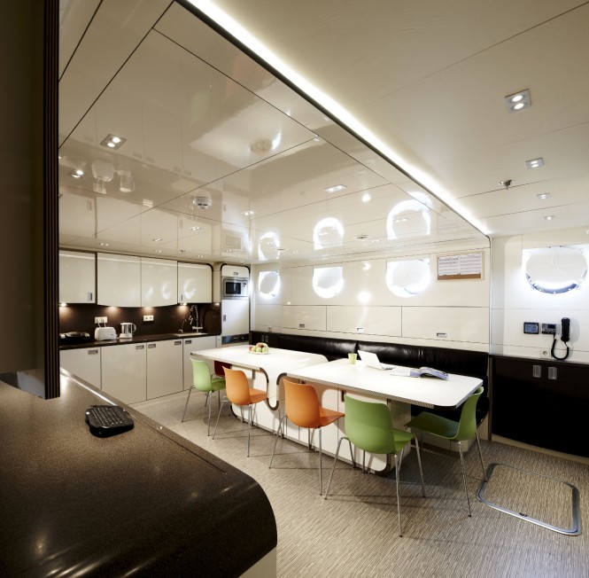 Luxury yacht E&E Galley Luxury yacht E&E Galley