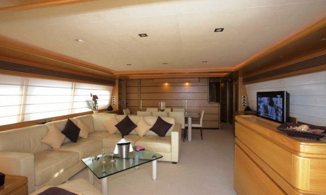 Motor yacht LADY CHATTERLEY - Main Salon Motor yacht LADY CHATTERLEY - Main Salon