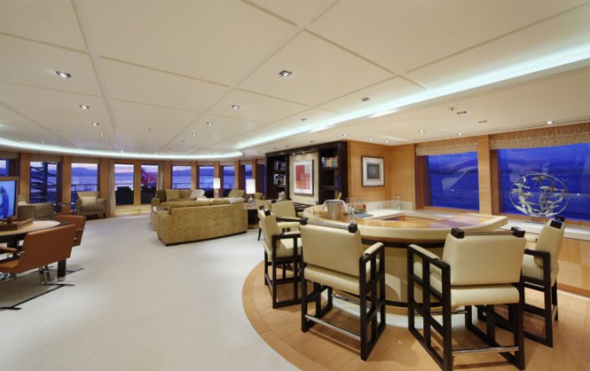 Solemate superyacht - Bridge Solemate superyacht - Bridge