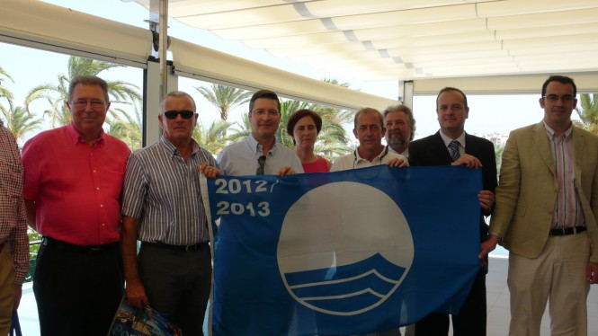 Blue flag Blue flag