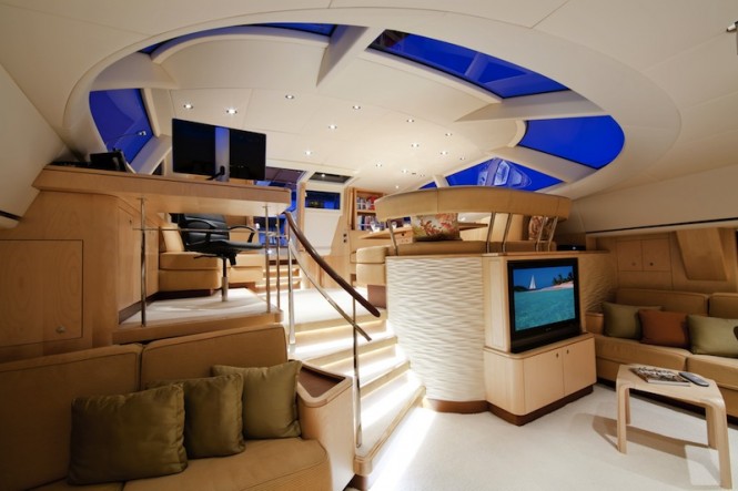 Dubois Designed sailing yacht Alcanara with interior by Rhoades Young and Built by Steve Ward - Image courtesy of Dubois Dubois Designed sailing yacht Alcanara with interior by Rhoades Young and Built by Steve Ward - Image courtesy of Dubois