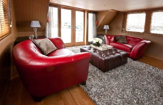 Unforgettable Greenland and Norway yacht charter aboard luxury expedition yacht LARS