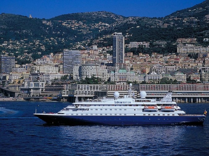 Luxury mega yacht Sea Dream in Monaco