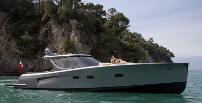 Maxi Dolphin MD53 Power yacht tender designed by Roberto Starkel