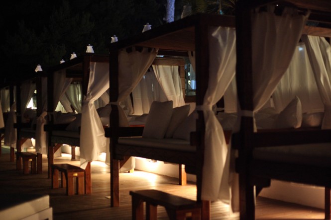 Nikki Beach Mallorca - Relaxed Atmosphere Nikki Beach Mallorca - Relaxed Atmosphere