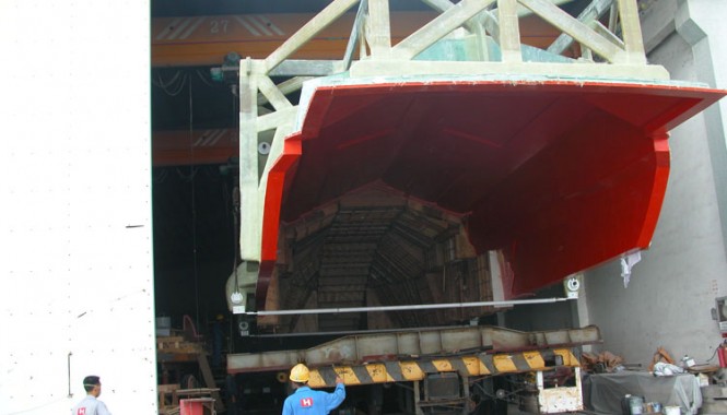 Images of the newly developed motor yacht Alpha 86 under construction at Cheoy Lee