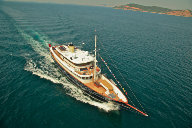 M&M superyacht - view from above M&M superyacht - view from above