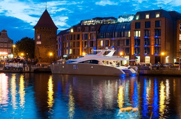Sunreef's catamaran yachts EWHALA and SKYLARK officially unveiled during the cocktal reception at Hilton Hotel Sunreef's catamaran yachts EWHALA and SKYLARK officially unveiled during the cocktal reception at Hilton Hotel