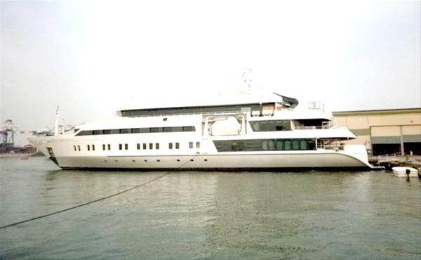 The largest refit project for Horizon Group – 227ft Austal motor yacht SALUZI (ex Tia Moana)
