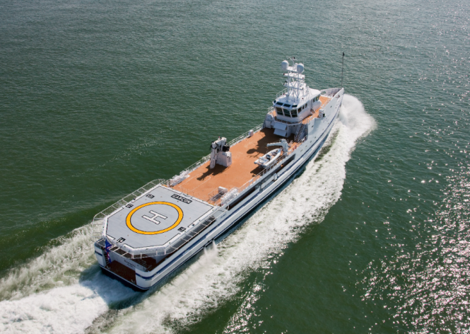 Sea Axe FYS Vessel GARCON 4 ACE – support vessel to 87m Lurssen ACE Yacht