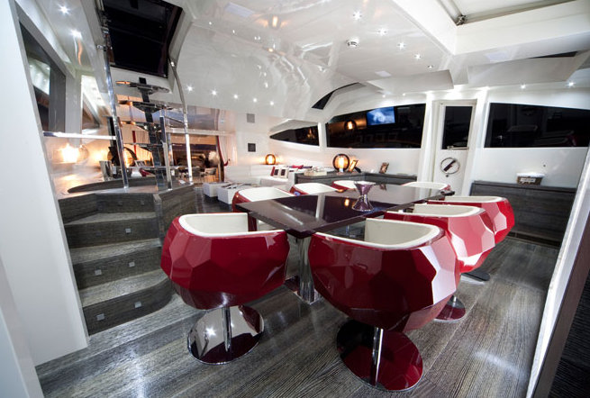 Motor yacht Cerri 102' - Dining Motor yacht Cerri 102' - Dining