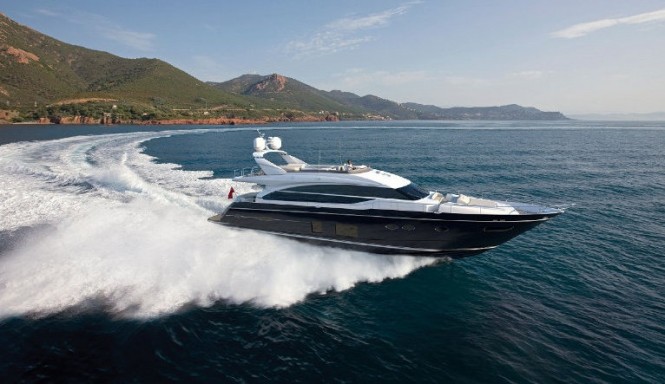 Motor yacht Princess 82 - Running Motor yacht Princess 82 - Running