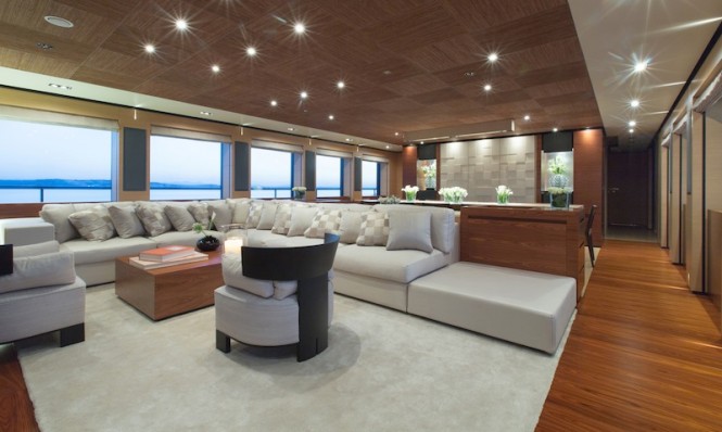 MainSalon-Papi Du Papi yacht - Photo Credits @ Marc Paris