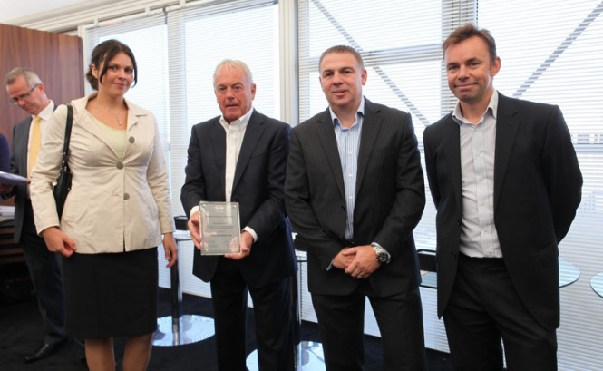 Oceanair awarded with the Sunseeker ‘Supplier of the Year Award 2012 for Outstanding Service’