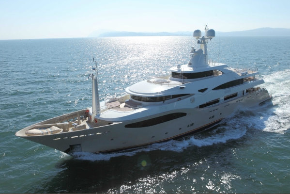 Nautical Design Award for the CRN 130 luxury yacht DARLINGS DANAMA