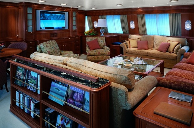 Felicita West yacht - Main Saloon Felicita West yacht - Main Saloon