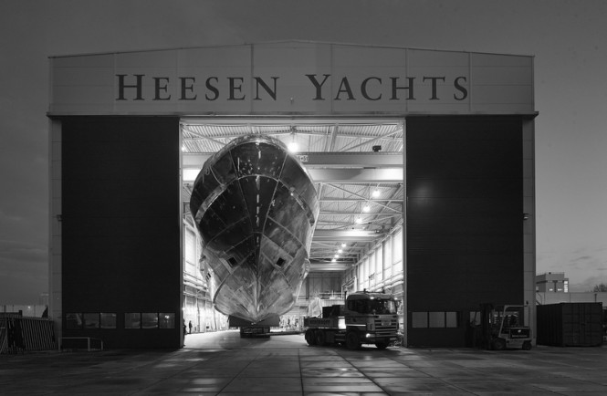 Hull and superstructure of the 50m Heesen motor yacht Project AZURO (YN 16650) joined together