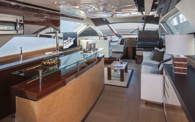 Alpha Express 76 Flybridge yacht - Salon Alpha Express 76 Flybridge yacht - Salon