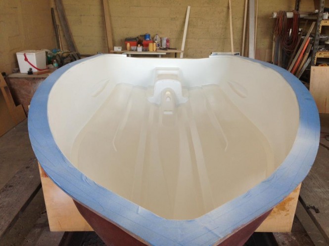 Construction of 11 XP yacht tender Hull 1 Construction of 11 XP yacht tender Hull 1