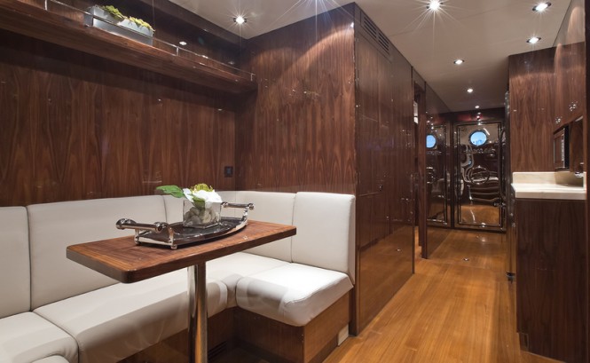 Gigi II superyacht - Crew Mess Gigi II superyacht - Crew Mess