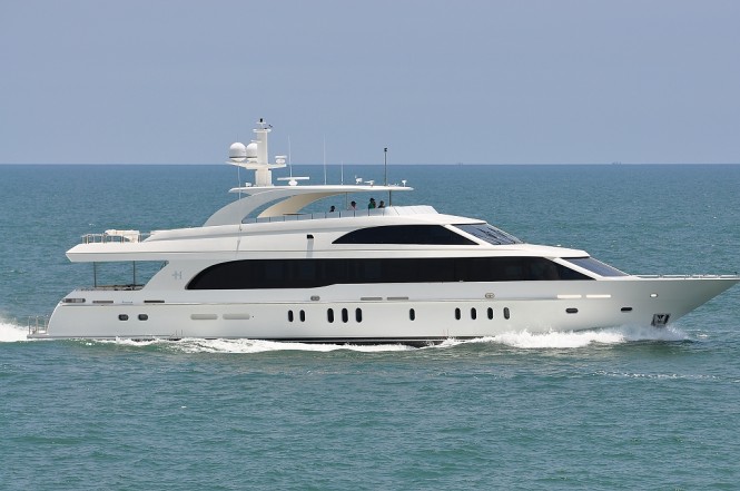 New 125′ Hargrave Raised Pilothouse Yacht GIGI II to be displayed at Miami Boat Show