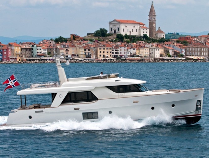Motor yacht OceanClass 70 – the first transoceanic Greenline hybrid