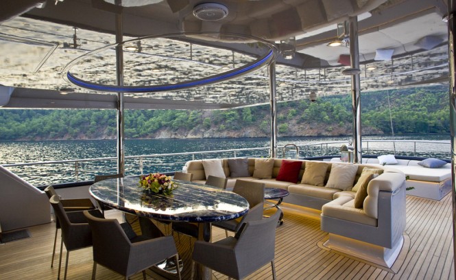 Royal Craft superyacht 60 Years - Aft Deck Royal Craft superyacht 60 Years - Aft Deck
