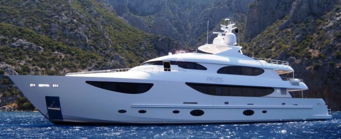 136' Hargrave Tri-Deck superyacht Dreamer