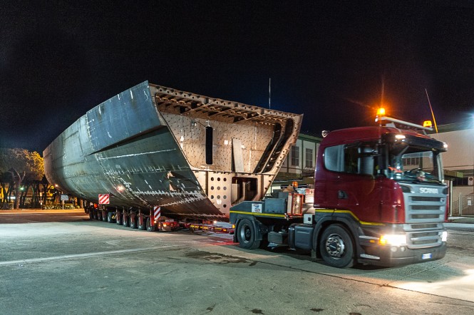Admiral Tecnomar move 2nd hull of the motor yacht Admiral Maxima 47