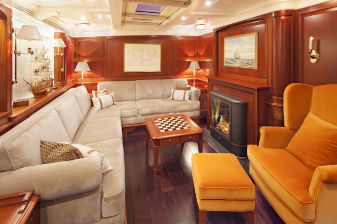 15 Yacht Kamaxitha - lower salon and dining area - Photo by Cory Silken Yacht Kamaxitha - lower salon and dining area - Photo by Cory Silken