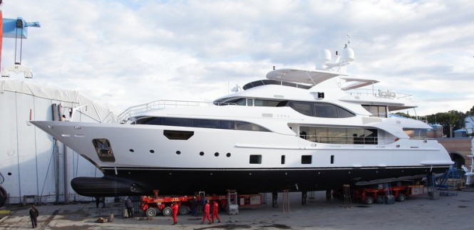 Benetti Crystal 140 Yacht Luna - side view Benetti Crystal 140 Yacht Luna - side view