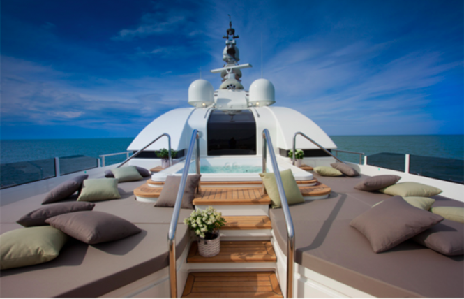 J'Ade yacht by CRN