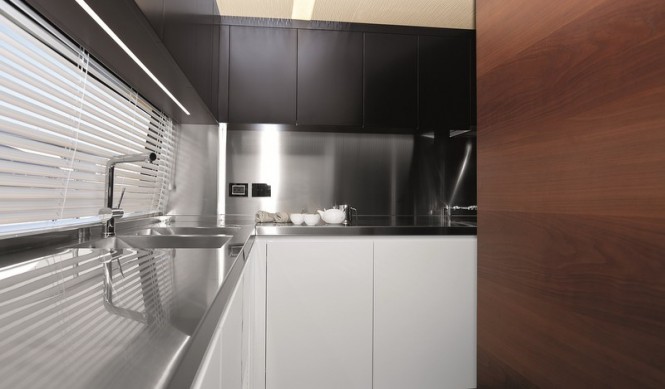 Motor yacht Azimut Grande 100 - Galley