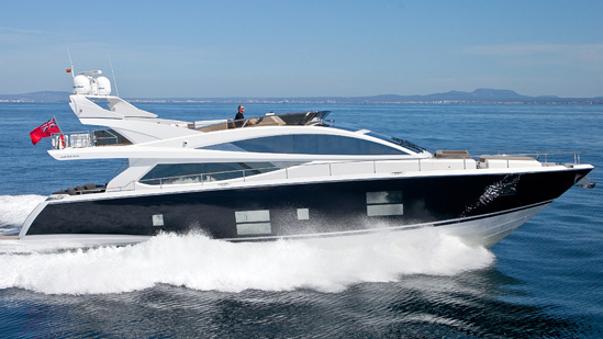 Pearl 75 Yacht at full speed Pearl 75 Yacht at full speed
