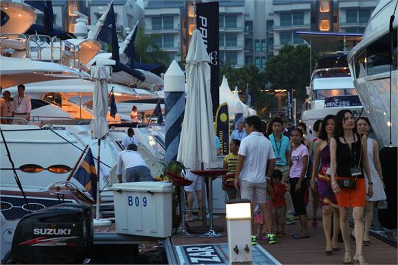 Singapore Yacht Show 2013 marked by huge turnout today