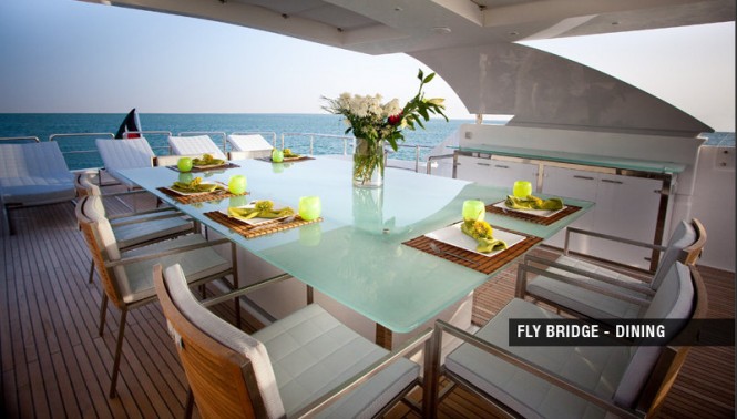 Motor yacht Aycer 110 - Fly Bridge - Dining Motor yacht Aycer 110 - Fly Bridge - Dining