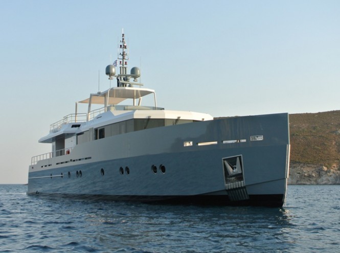 Superyacht Only Now - front view Superyacht Only Now - front view