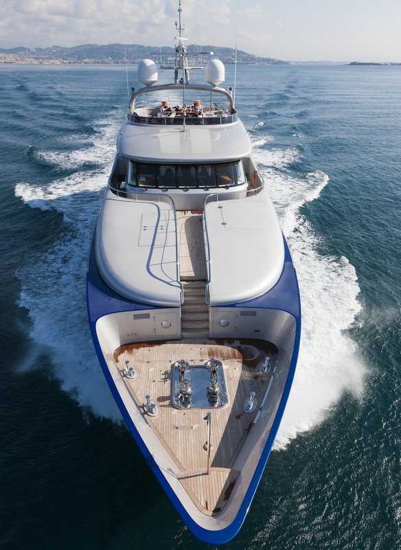 Vicem superyacht Vulcan - Bow Vicem superyacht Vulcan - Bow