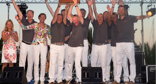 Crew of Heartbeat collecting the Big Bent Cleat Trophy. www.clairematches.com Crew of Heartbeat collecting the Big Bent Cleat Trophy. www.clairematches.com