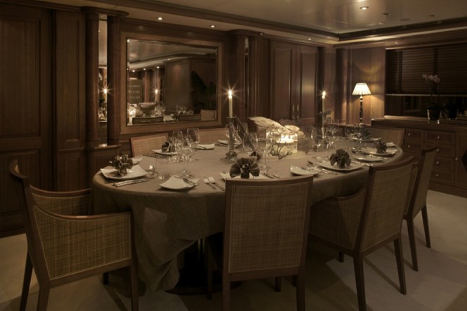 Luxury superyacht JO - Dining Luxury superyacht JO - Dining