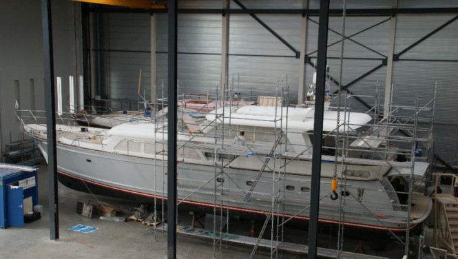 Complete paint job for Mulder 73 Wheelhouse Yacht FLOAT at Mulder Shipyard