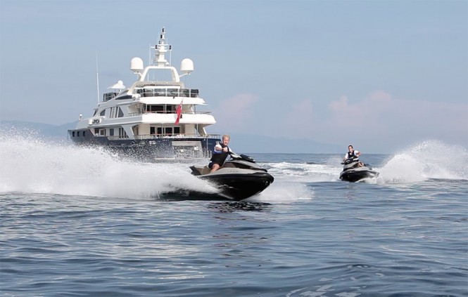 Water Toys - Luxury yacht JO Water Toys - Luxury yacht JO