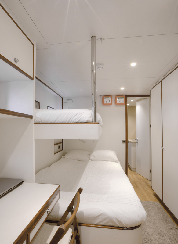Quaranta Yacht - Captains cabin