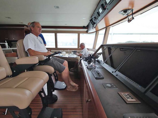 Aurora Yacht - Wheelhouse
