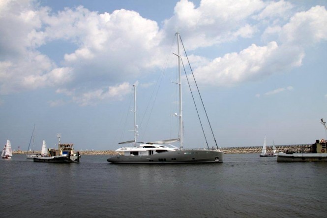 Conrad 115 Yacht Lunar - Hauling Conrad 115 Yacht Lunar - Hauling