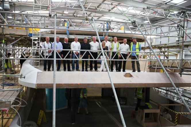 Eddie Jordan visits Sunseeker to see new Sunseeker 155 Yacht