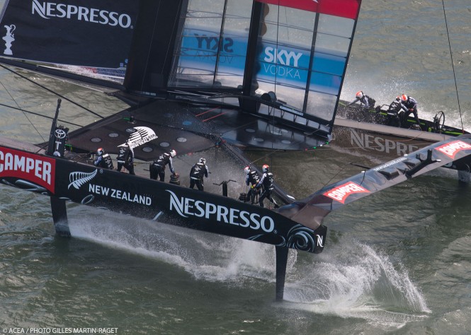 First point for Emirates Team New Zealand First point for Emirates Team New Zealand