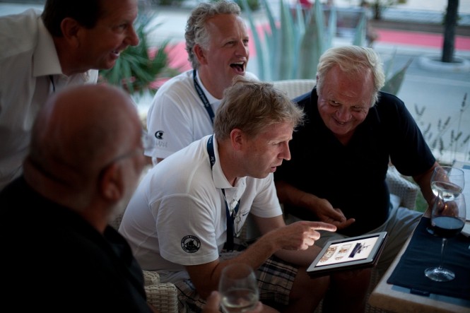 Guido de Groot explains about one of his new yacht projects Guido de Groot explains about one of his new yacht projects