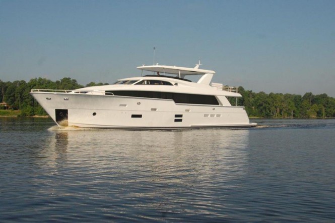 All-new motor yacht Hatteras 100RPH hit the water