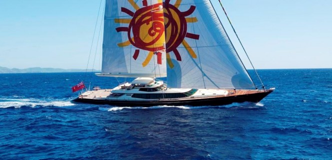 Luxury yacht TIARA under sail Luxury yacht TIARA under sail